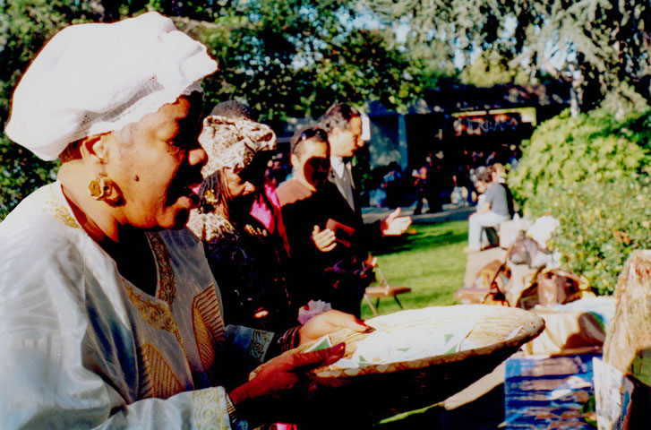 Chief Yeye Teish leading the ritual at the end of the day